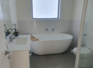 Lorenzen Bay Getaway - Raglan - 4