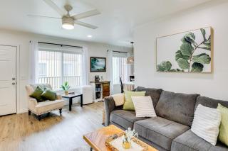 1 Mi to Oceanside Municipal Pier Condo with Balcony - Oceanside - 5