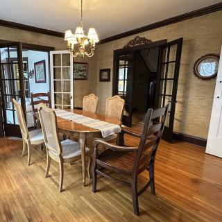 Secluded Historic Tudor with Fun Game Room Near Downtown - Davenport - 5