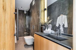 Casa de Stella - New 2BR Luxury retreat Canggu - Canggu - 1
