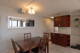 High Level Ocean View Corner Condo with Free Parking (22714) - Honolulu - 3