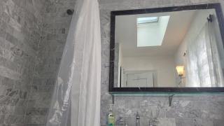 Amazing Hollywood Bungalow! - 9