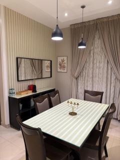 LP97 Elegant 3BR Apartment in Al Narjis - Riad - 9