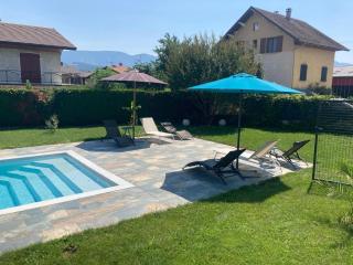 VILLA DES JASMINS - APPARTEMENT AVEC PISCINE PRIVEE- Entrelacs - Albens - 8