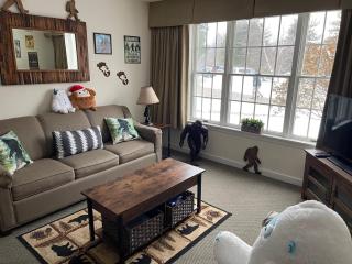 Unique Yeti-Theme Ski On Off Suite Jiminy-Sleeps 4 - Hancock - 7