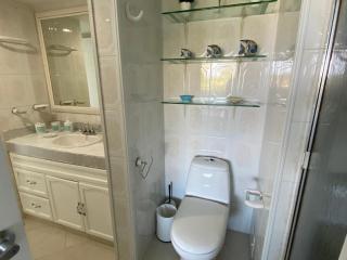 Apartamento remodelado con balcón y cerca a playas - San Andrés - 4