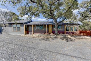 Downtown Studio 2 at Beer Ranch Project Inn - Wimberley - 6