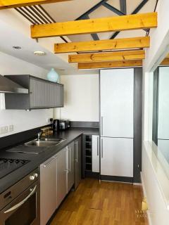 Airy Loft Apartment - Leeds - 7
