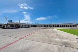 Americas Best Value Inn San Antonio Downtown Riverwalk - San Antonio - 4