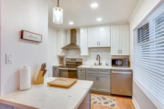 Fish, Ski and Explore Townhome with Decks in Etters! - - 9
