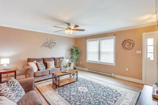 Fish, Ski and Explore Townhome with Decks in Etters! - - 7
