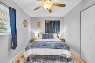 SMV Cute Jacksonville Bungalow Central - 8