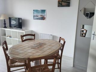 Studio à 100m de la Mer à Saint-Hilaire-de-Riez, avec Balcon et Parking Public - FR-1-426-330 - 8