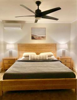 Pool House 2BR 2BA with bbq events and pets allowed - Phoenix - 2