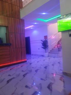 Sogo Hotel And Suite - - 0