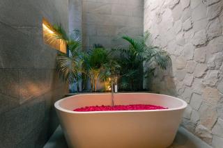 Tropical gadon villa 3BR Canggu - Badung - 8