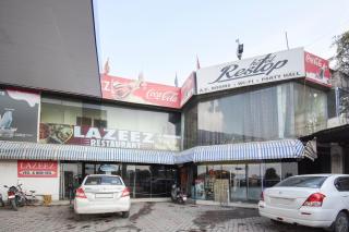 OYO 48504 Hotel Lazeez - Karnal - 9
