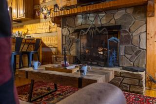 Hidden Hideaway - Cosby - 3