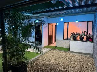 El Tikki Haus - Cota - 9