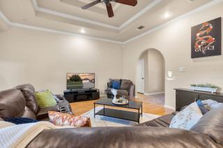 Relaxing 3 BD home away from home Great for PCS TDY TCS and contractors Professionally Managed By Stay Albatross - Killeen - 9