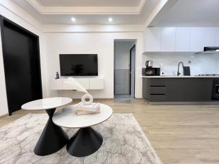 Luxury 1 Bed Apartment Westlands Nairobi - Nairobi - 3