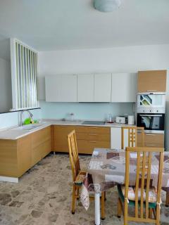 Radices in centro 1 - 4