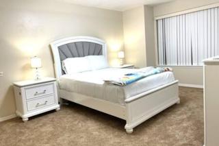 Pool Modern Queen Room4Rent in a 2BR 2BT Laundry - Daytona Beach - 2