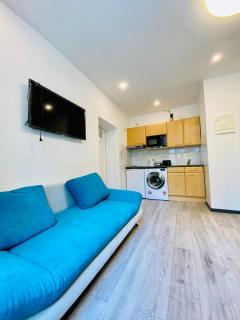 Chic 1BR Apartment Perfect for 3 Guests in Vienna - Vienna - 1