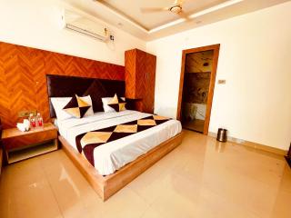 Mahadev Resort and Cafe Rishikesh !! Preferred partner ! Near Laxman Jhulla ! Top Rated Property - Rishikesh - 6