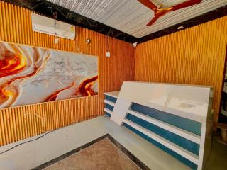 Mahadev Resort and Cafe Rishikesh !! Preferred partner ! Near Laxman Jhulla ! Top Rated Property - Rishikesh - 0