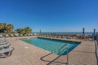 2000 - Beautiful, Steps to the beach 480sf - 3