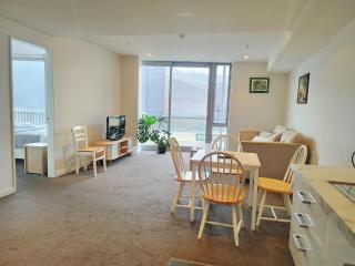 3-Bedroom CBD Elevate Apartment - Wellington - 4