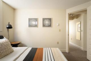 Stay Portland Collection - Joshua Tree Vibes in SE PDX - Local Bars & Food - Portland - 2