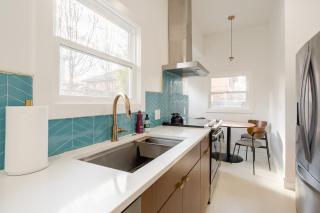 Stay Portland - Heart of Portland MidCentury Dream 95 WalkScore 3BR - Portland - 2