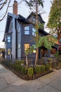 Stay Portland - 1910 Historic Jessie Morehead House - 98 WalkScore - Portland - 9