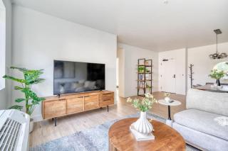 Stay Portland Collection - Private Floor in Magazine Worthy Humboldt Apt Bldg - Portland - 0