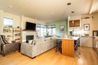 Stay Portland - Modern 4 BR Home Walkable to Alberta and more - Portland - 2
