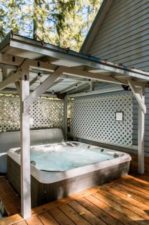 Stay Portland - Relaxing River Retreat - Rhododendron - 8