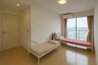 Luxury 3 Bedroom Namba Skyscraper - 400 ft High & 300 sq ft Wrap around Balcony - 112 sq meters - 1,200 sq ft - Parking - 180 degrees city views - 2024 Toyota Voxy can be packaged with - Osaca - 2