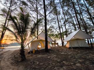 Seafari ECO Beach Camp and cafe food and drinks Ko Phra Thong - 8