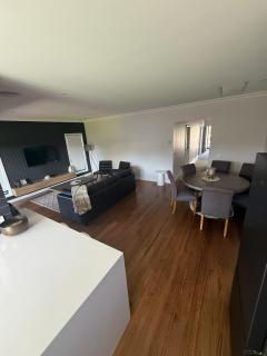 Clinker Lux in Balwyn North 4br Balwyn HS zone - Melbourne - 4