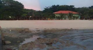 Magic's Place Beach Resort - Saavedra - 2