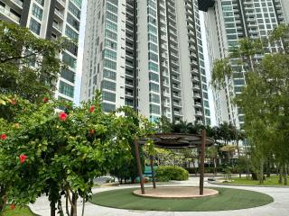 Green Haven Studio Apartment 2 Double Bed with WiFi Netflix - 6