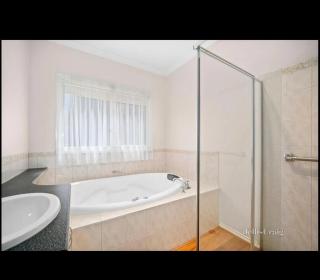 Serene Escape - Sebastopol - 5