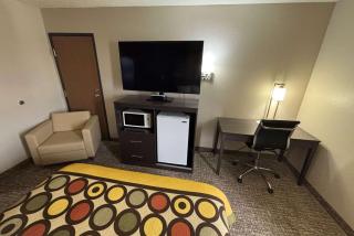 Super 8 by Wyndham Marshall - Marshall - 5