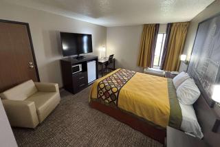 Super 8 by Wyndham Marshall - Marshall - 1
