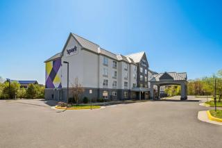 Spark By Hilton Woodbridge - Woodbridge - 0