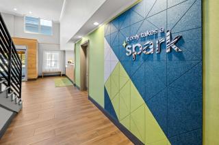 Spark By Hilton Woodbridge - Woodbridge - 7