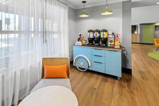 Spark By Hilton Woodbridge - Woodbridge - 4