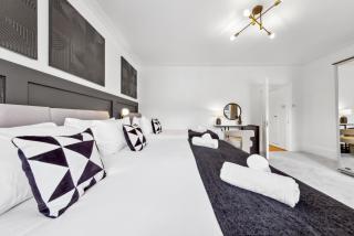 Charming 4-Bedroom Relocations, Elev8 Stays - 6